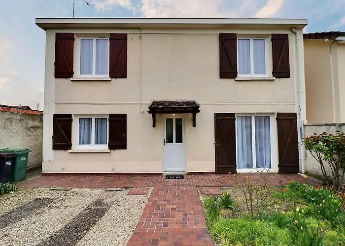 La Dolce Vita, Jolie Maison Familiale